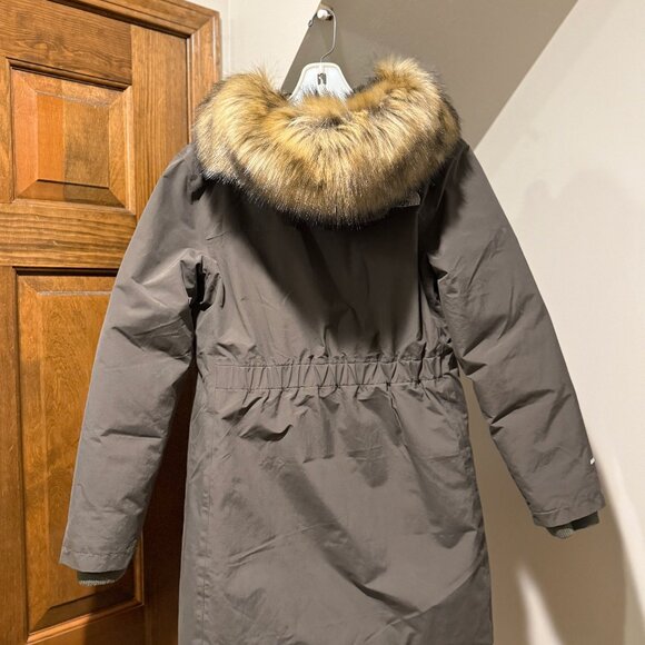 The Northface Parka Down Coat - Picture 8 of 11